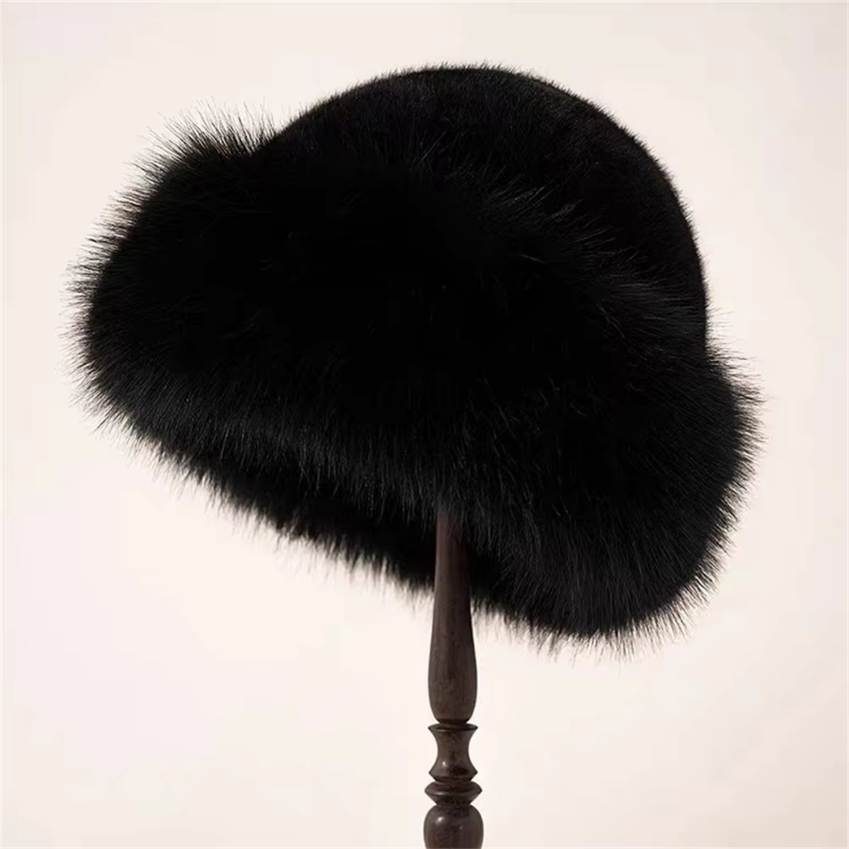 LIVIA | Elegante Fur Muts